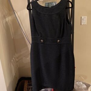 Chic Black Sleeveless Midi Dress